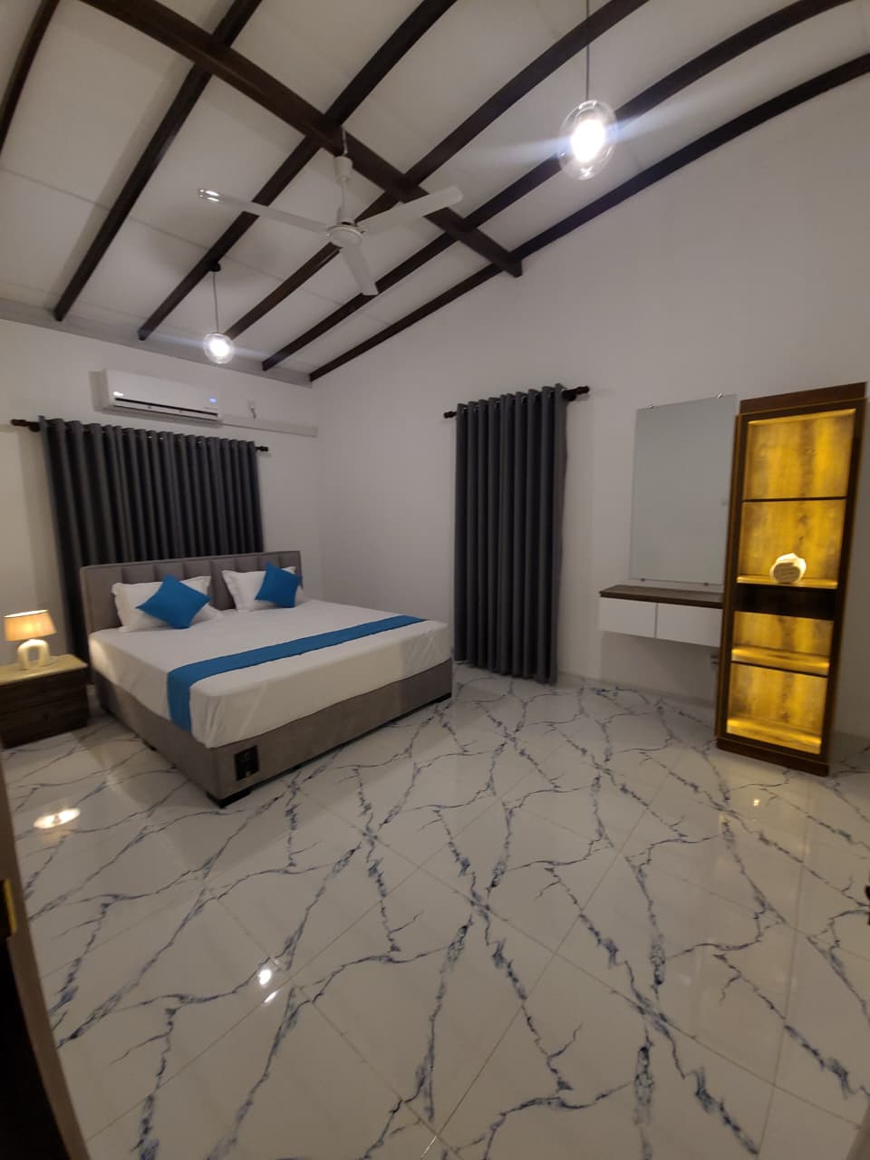Canopy Suite Interior Overview